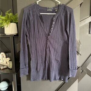 Moda International Featherweight Ribs Navy V-Neck Button Long Sleeve Top Size L